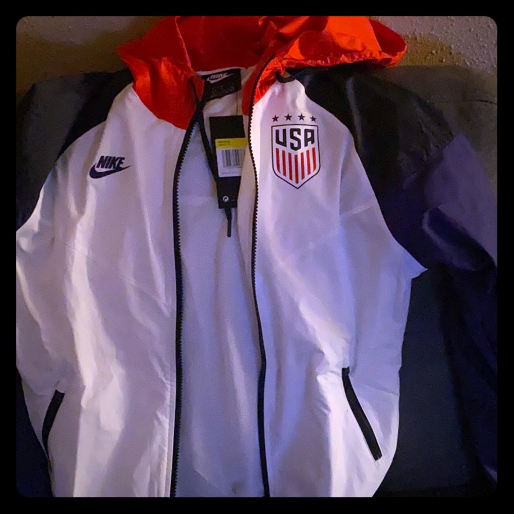 Nike USA windbreaker size small (SOLD LOCALLY)